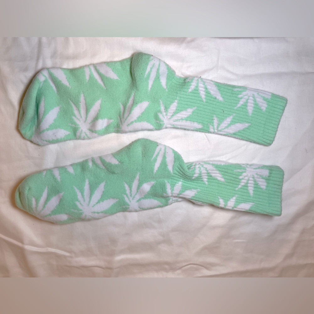 Huf Socks - Picture 2 of 4
